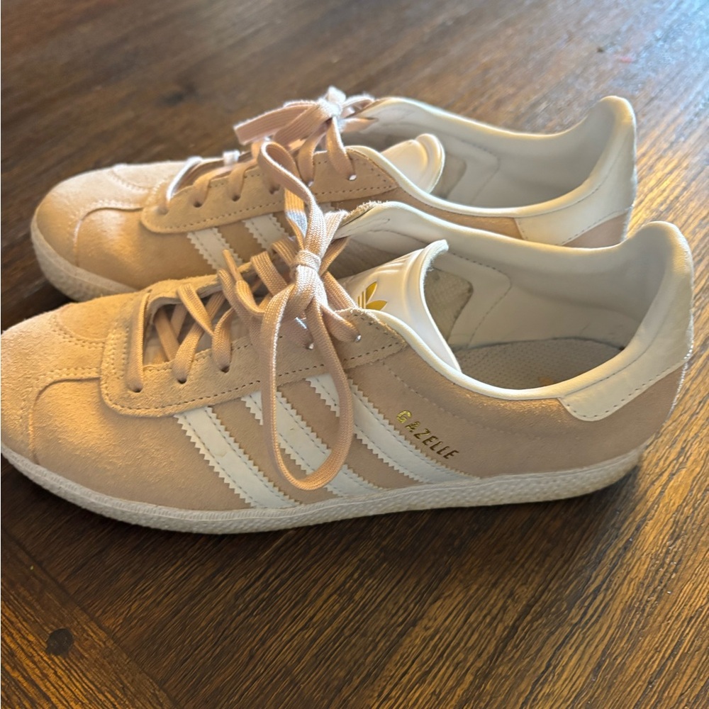 Adidas Gazelle Sneakers - Light Pink